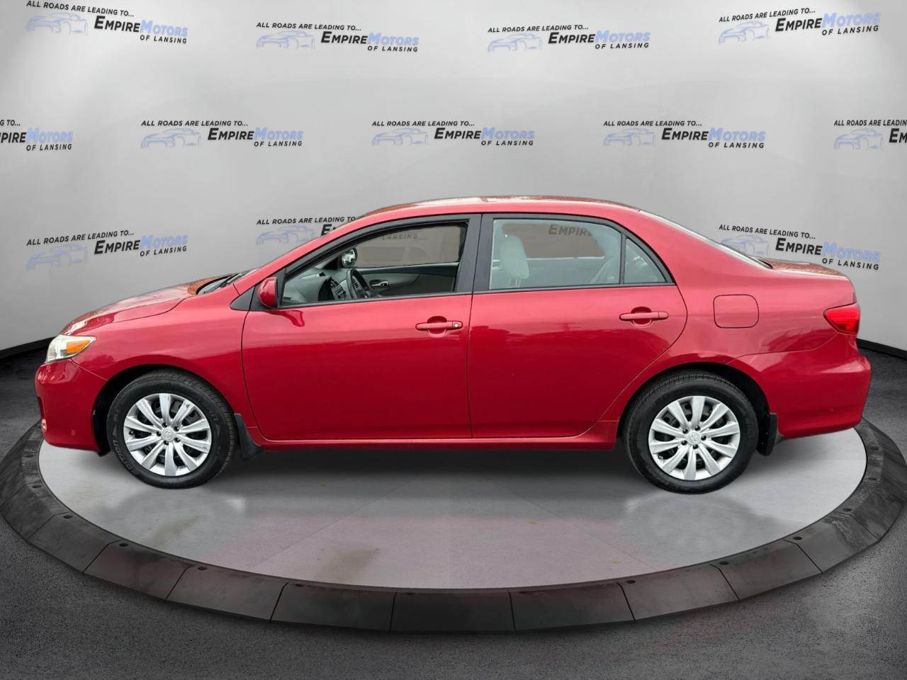 Toyota Corolla S 5-Speed MT 2012