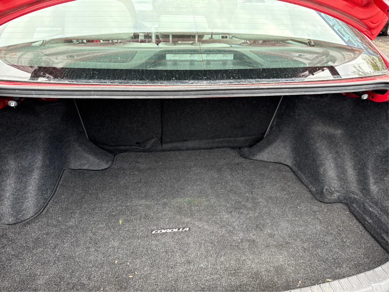 Toyota Corolla S 5-Speed MT 2012