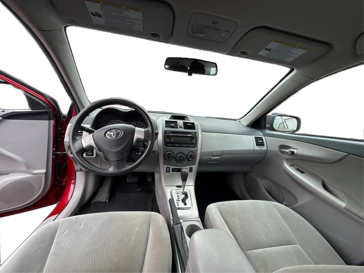 Toyota Corolla S 5-Speed MT 2012