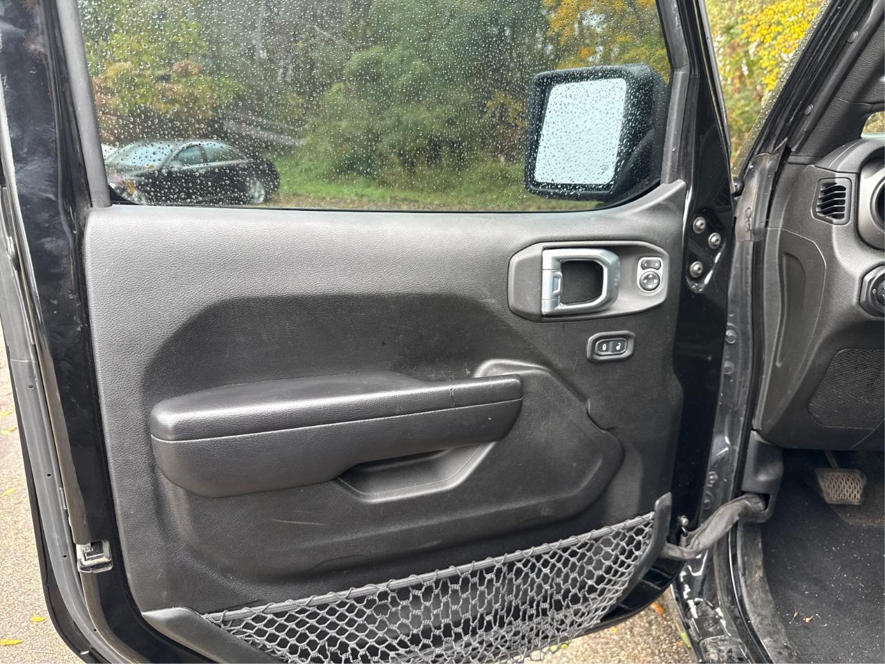 Jeep Gladiator Sport S 2021