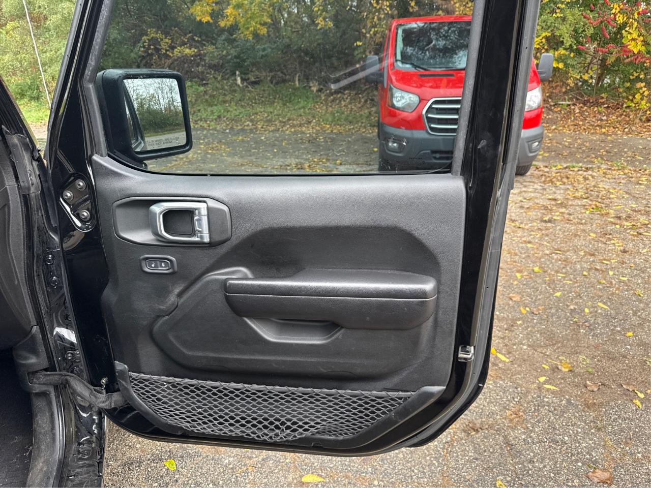 Jeep Gladiator Sport S 2021