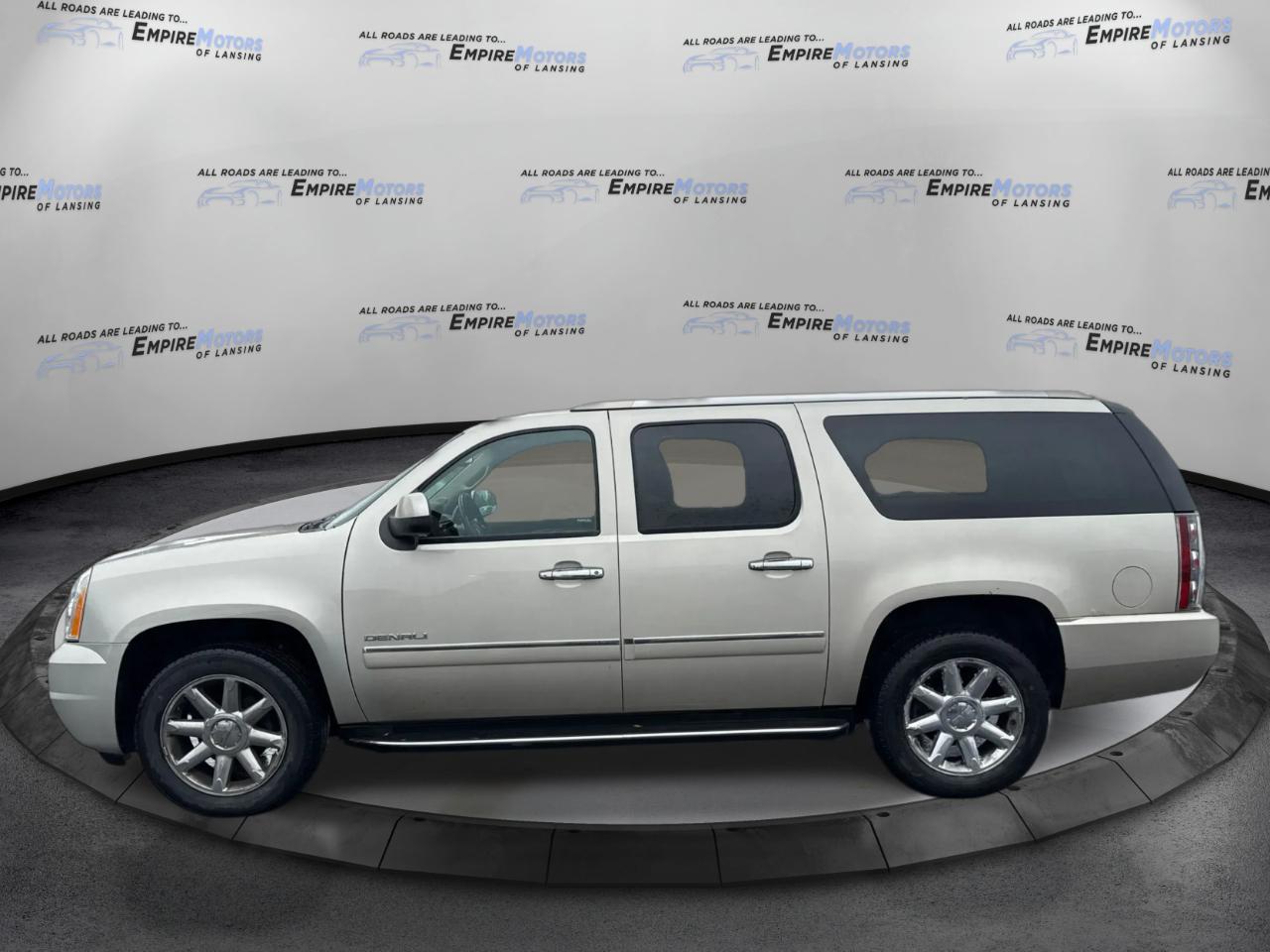 GMC Yukon Denali XL 4WD 2013