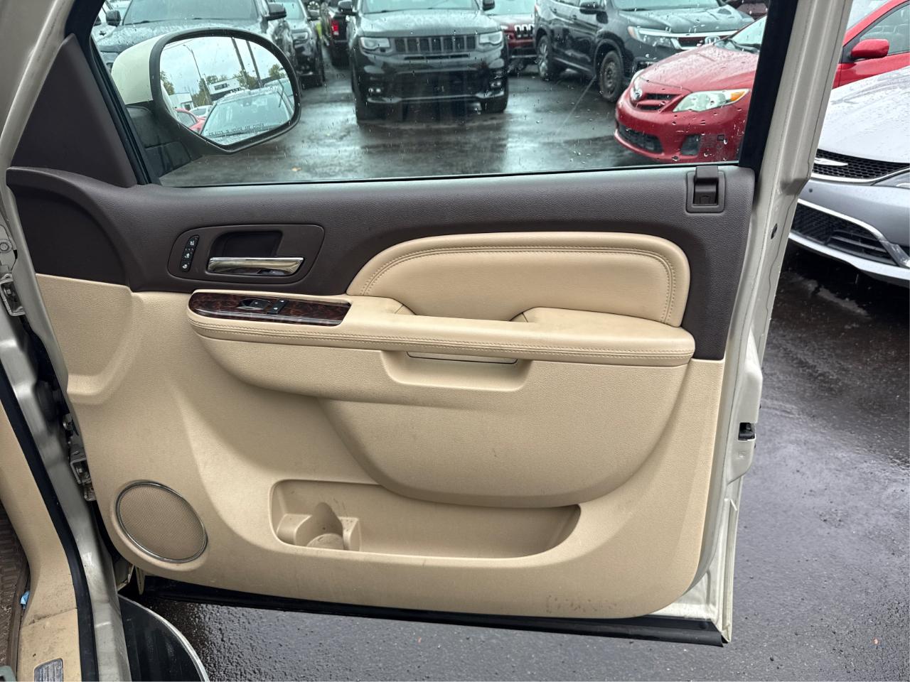 GMC Yukon Denali XL 4WD 2013