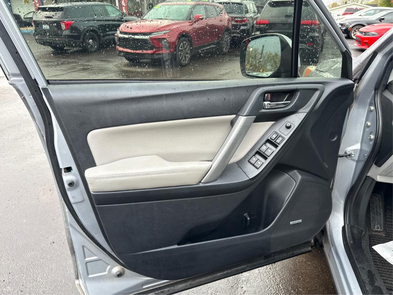 Subaru Forester 2.5i Touring 2016