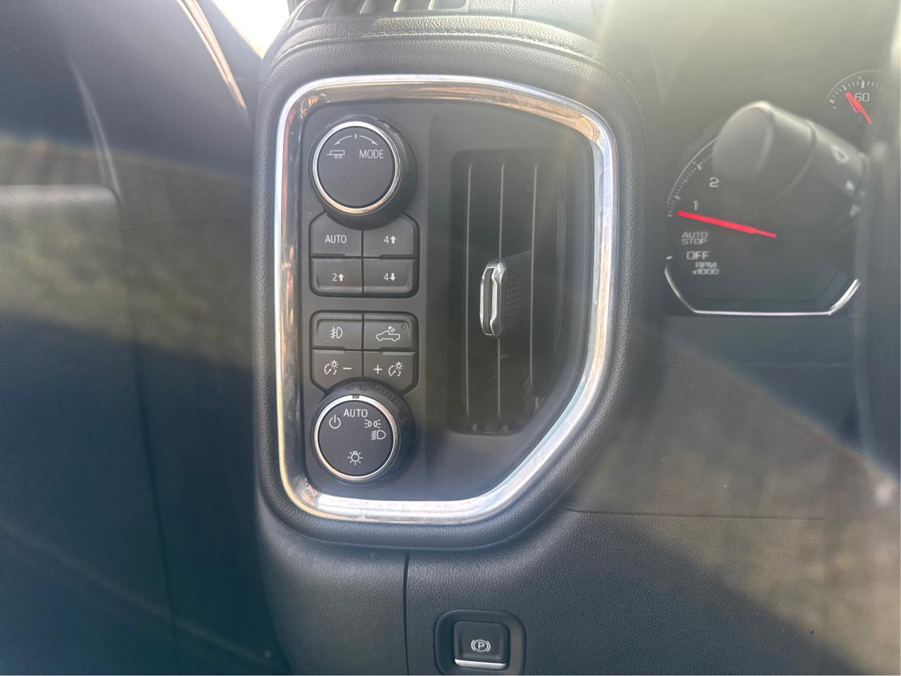 Chevrolet Silverado 1500 RST Crew Cab 4WD 2020
