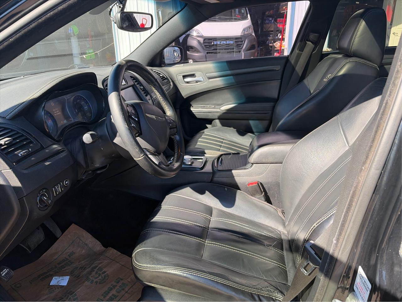 Chrysler 300 S V6 RWD 2015