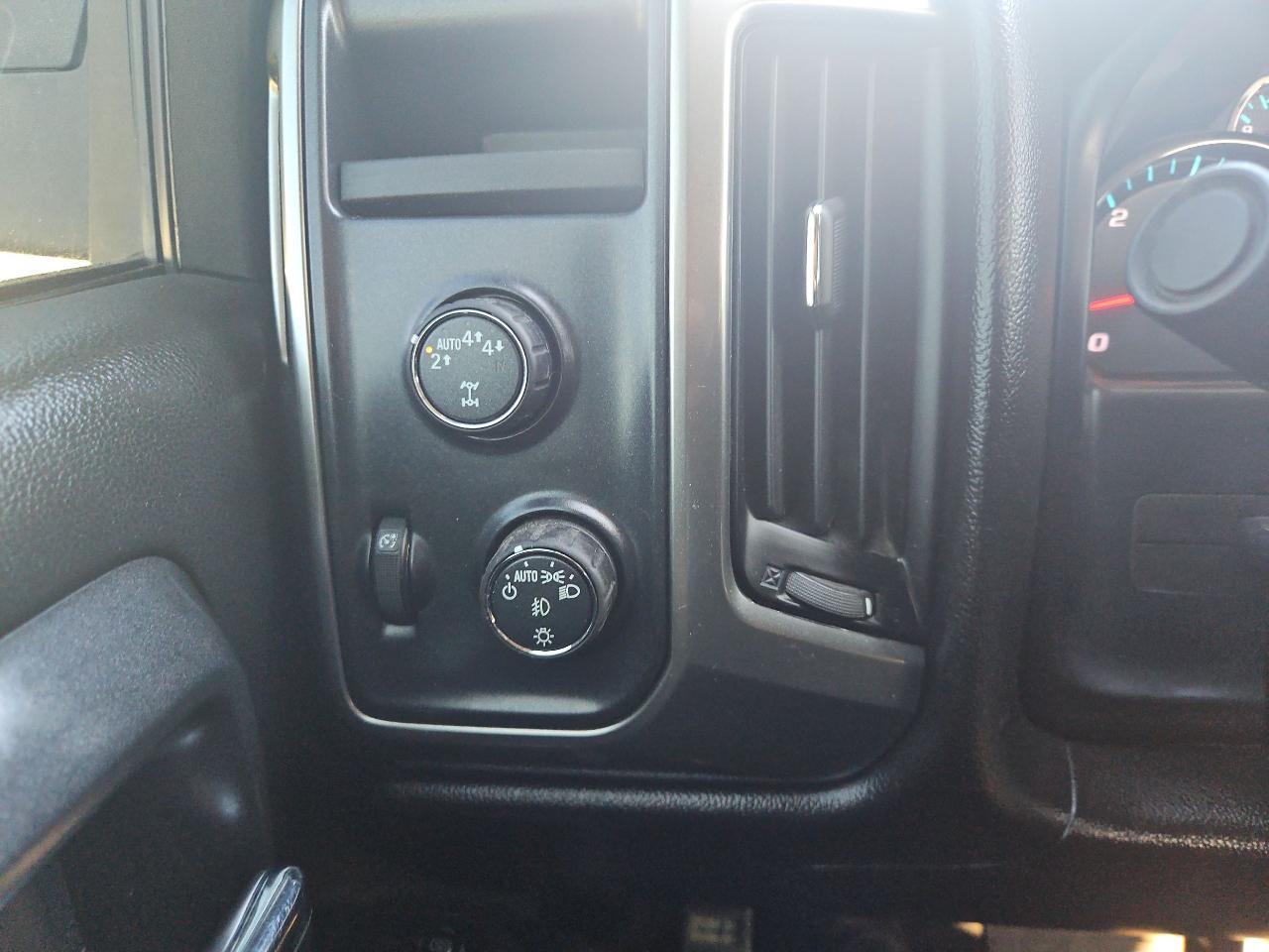 Chevrolet Silverado 1500 LT Double Cab 4WD 2018