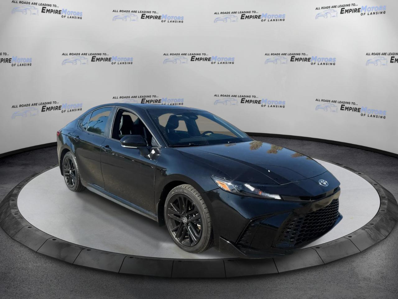 Toyota Camry Hybrid XLE 2025