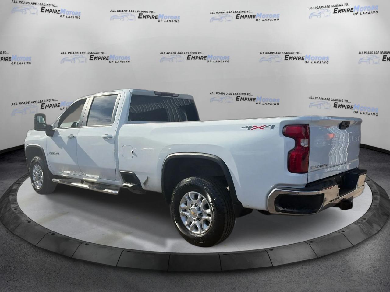 Chevrolet Silverado 2500HD LT Crew Cab Short Box 4WD 2023