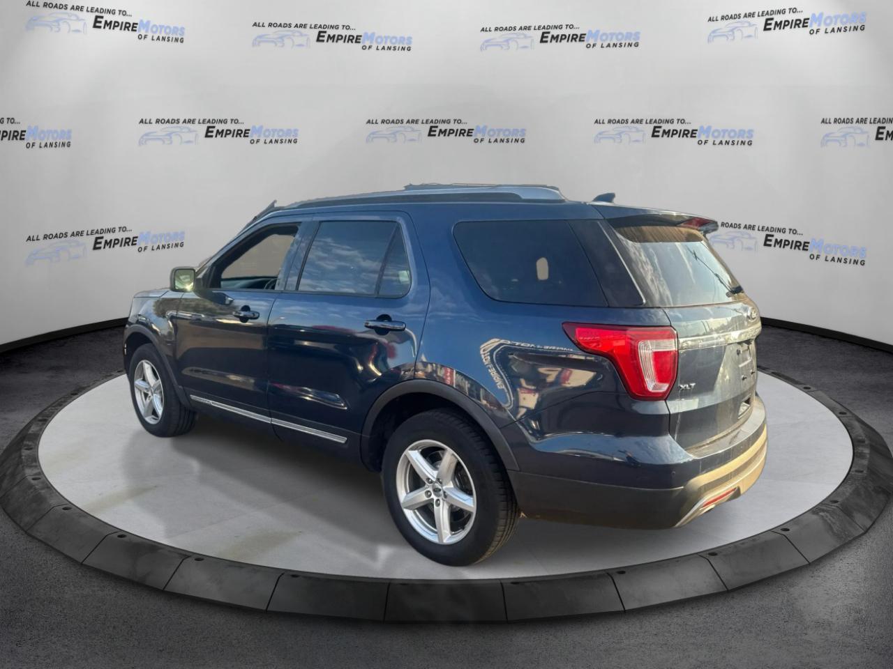 Ford Explorer 4dr XLT 4WD 2017