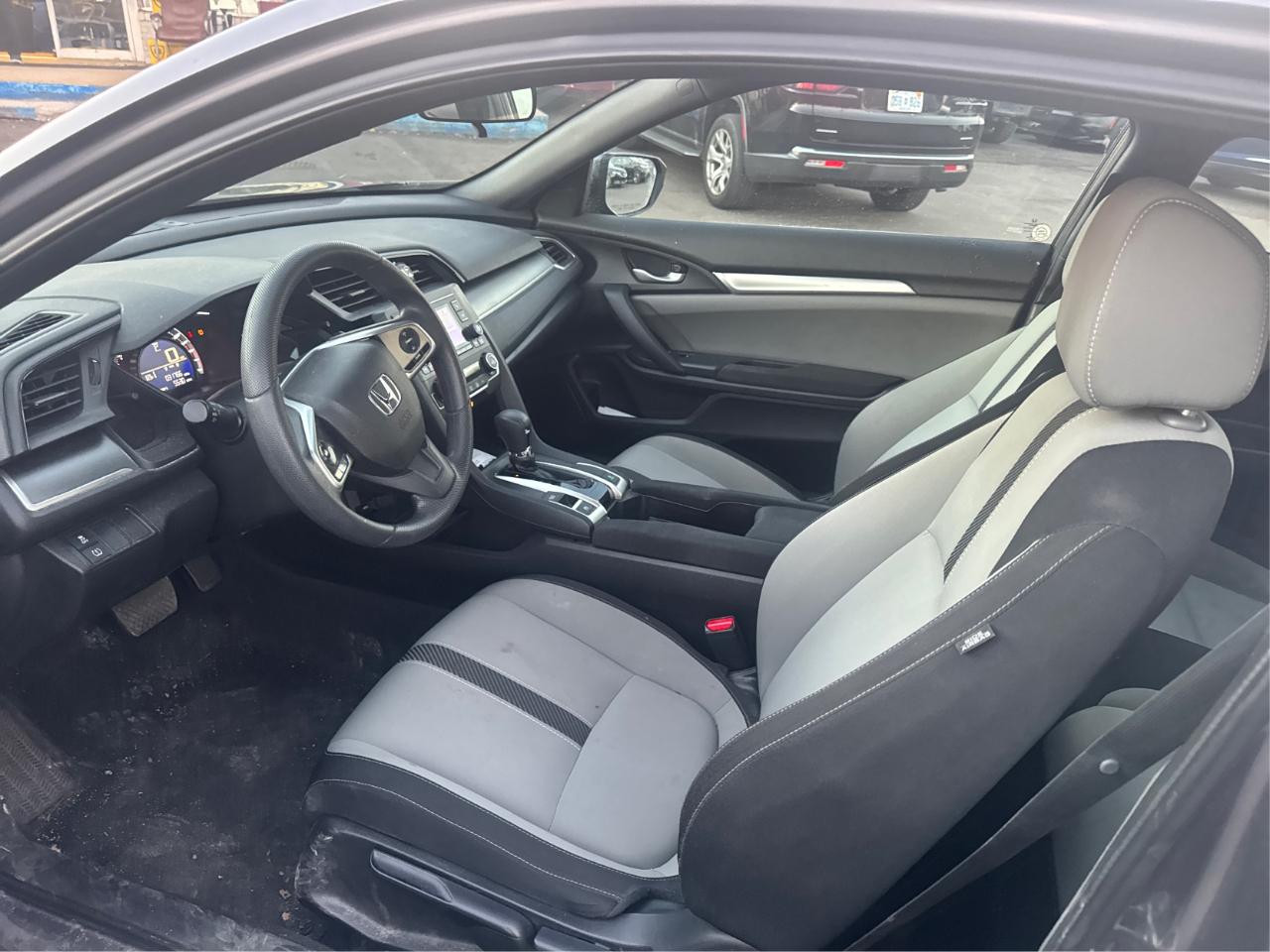 Honda Civic LX-P Coupe CVT 2018
