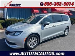 2023 Chrysler Voyager 