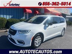 2025 Chrysler Pacifica 