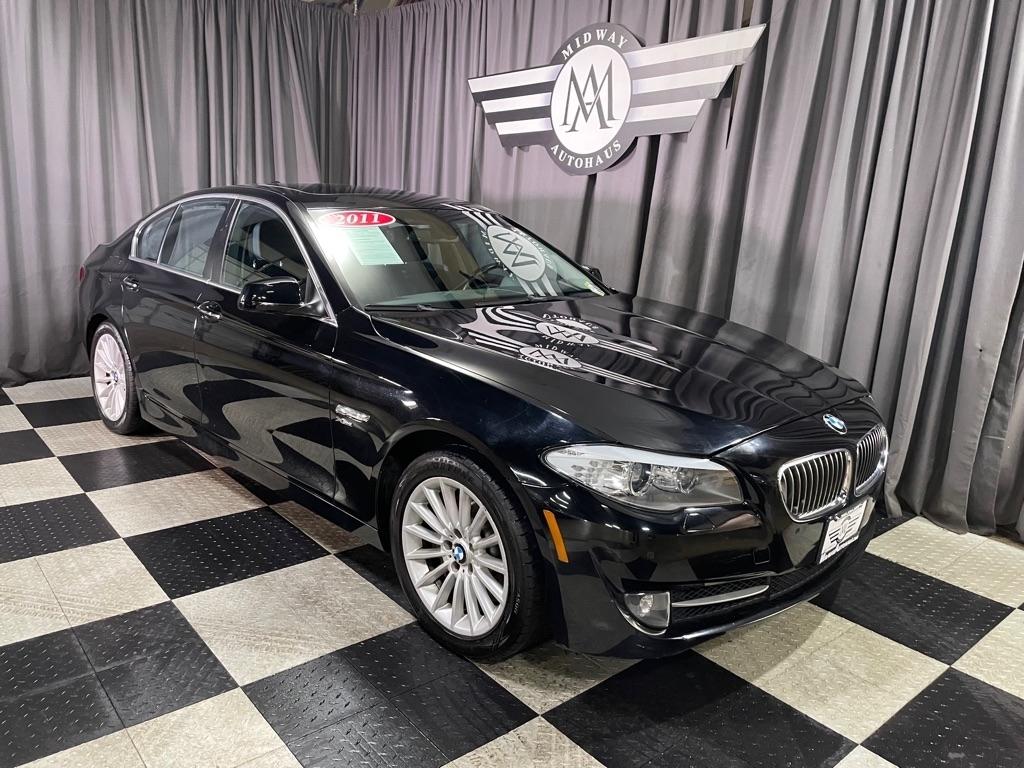 2011 BMW 5-Series XI
