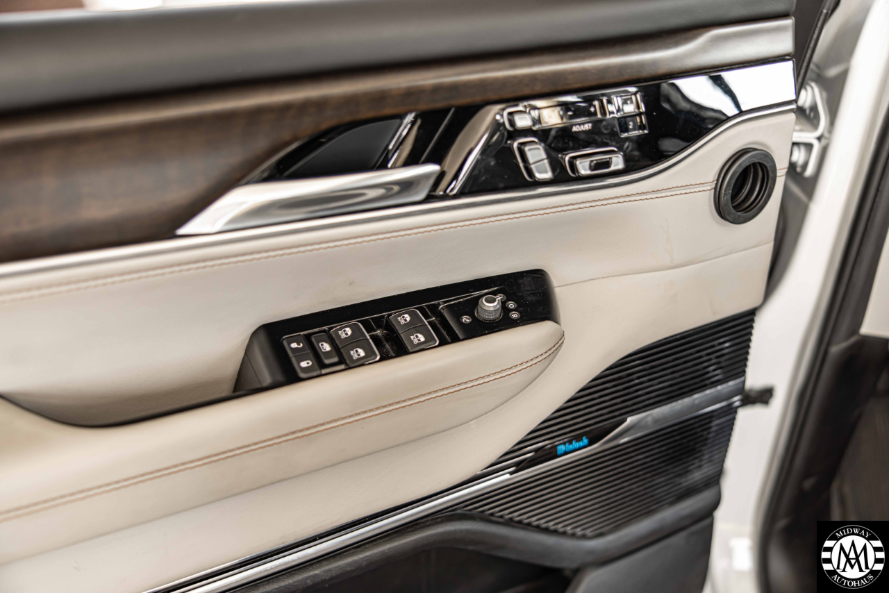 Jeep Grand Wagoneer  2022 Jeep Grand Wagoneer  2022