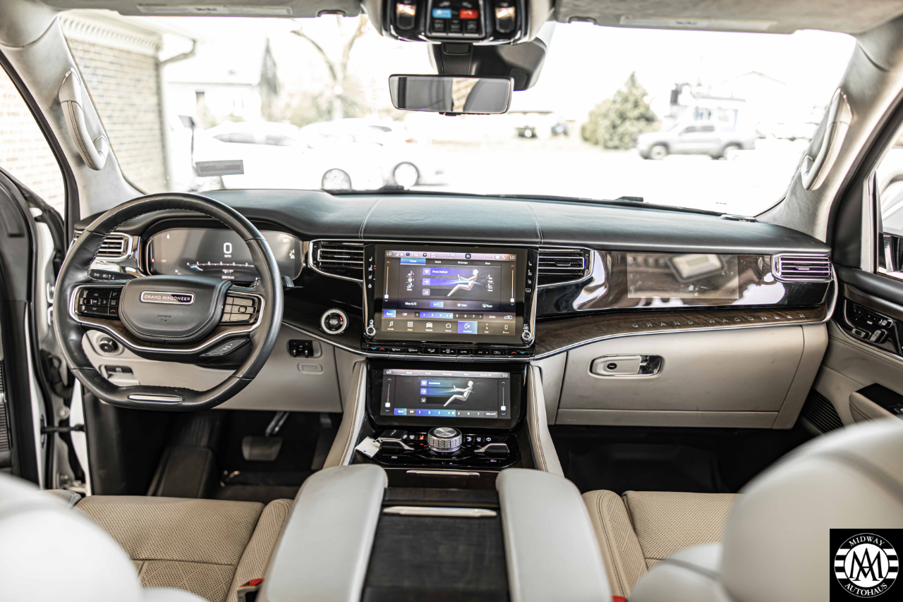 Jeep Grand Wagoneer  2022 Jeep Grand Wagoneer  2022