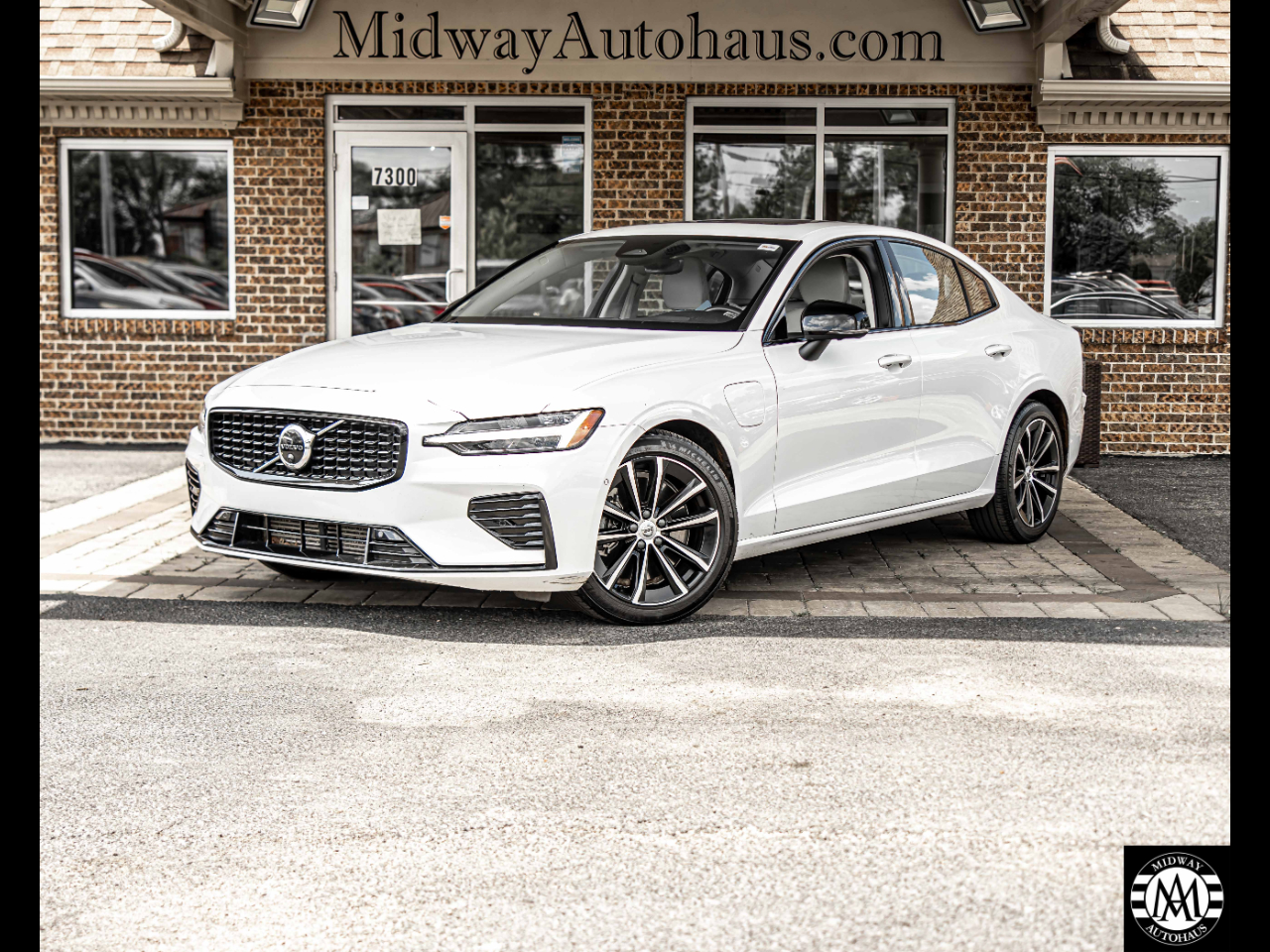 2023 Volvo S60 T8 PLUS DARK THEME