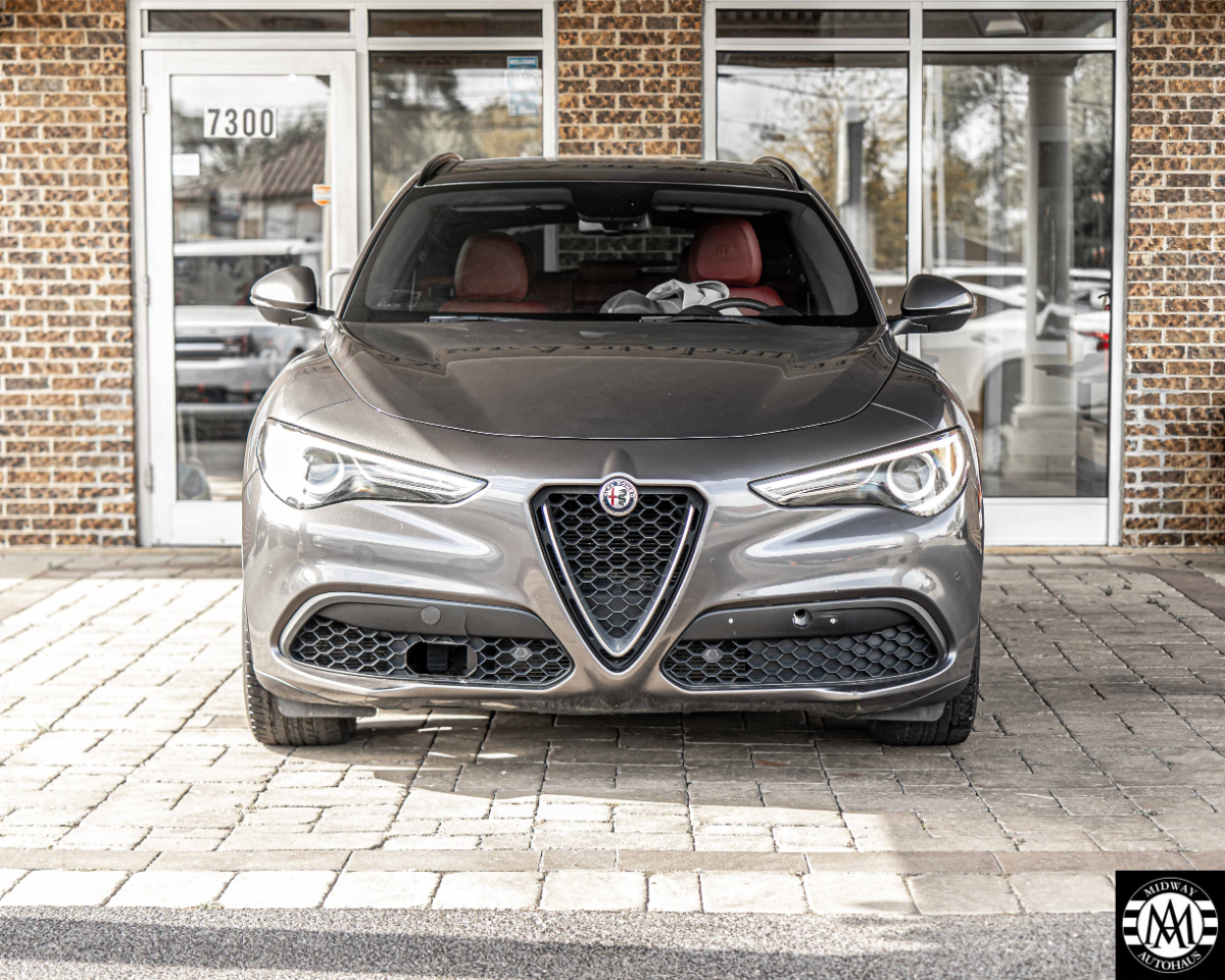 Alfa Romeo Stelvio  2018 Alfa Romeo Stelvio  2018