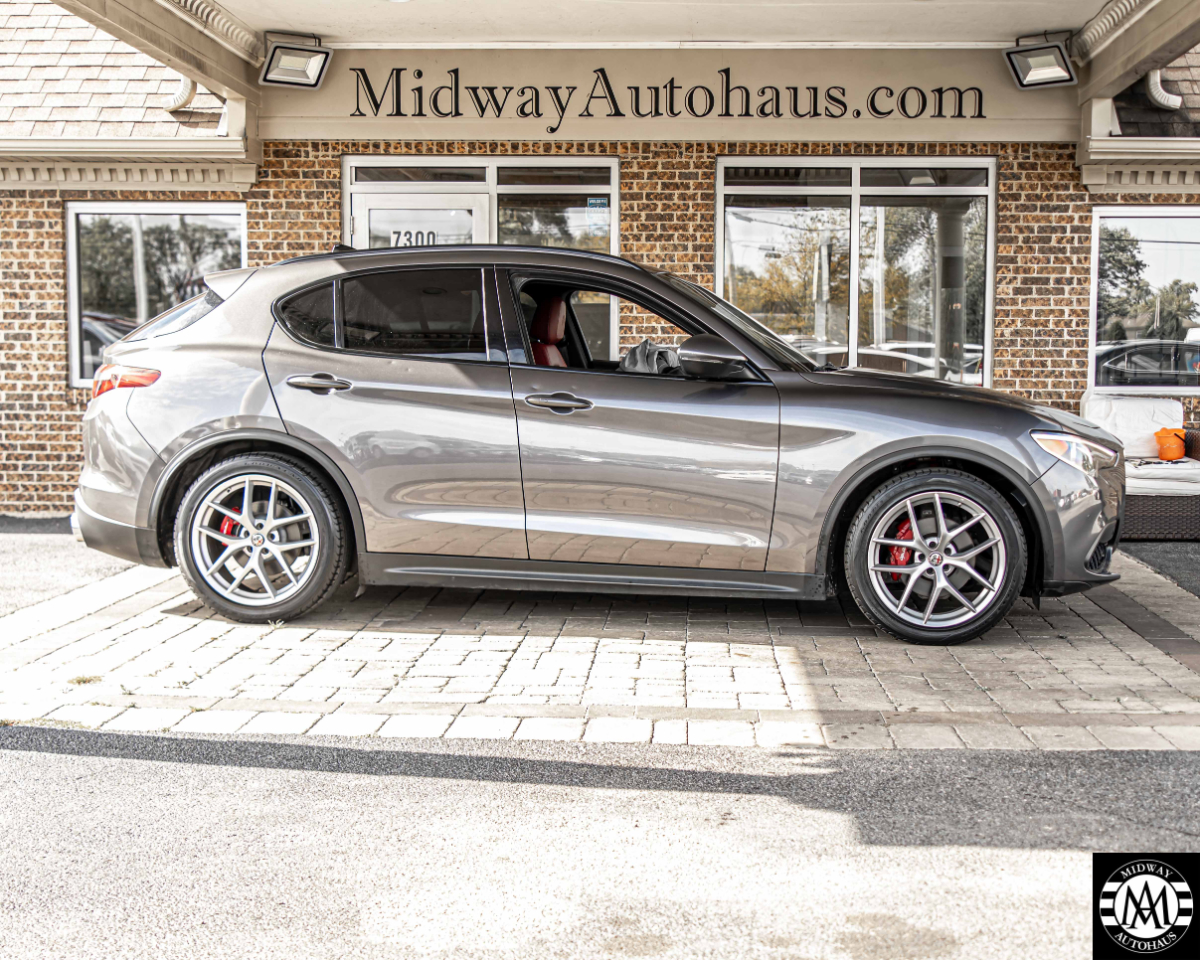 Alfa Romeo Stelvio  2018 Alfa Romeo Stelvio  2018