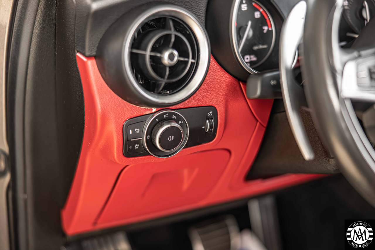 Alfa Romeo Stelvio  2018 Alfa Romeo Stelvio  2018