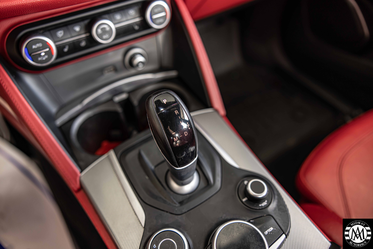 Alfa Romeo Stelvio  2018 Alfa Romeo Stelvio  2018