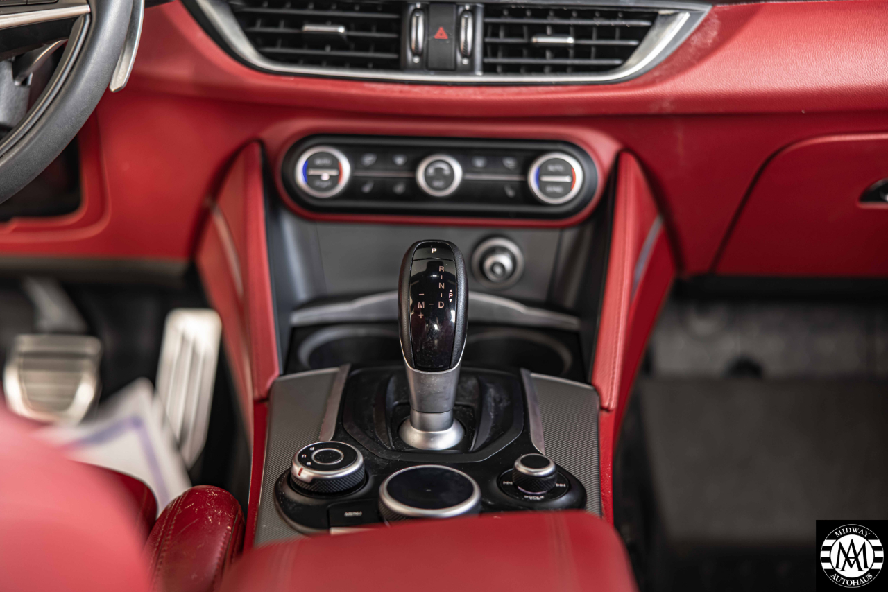 Alfa Romeo Stelvio  2018 Alfa Romeo Stelvio  2018