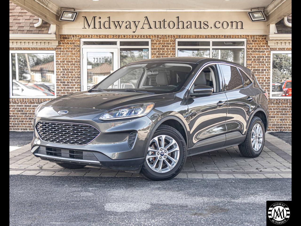 2020 Ford Escape SE