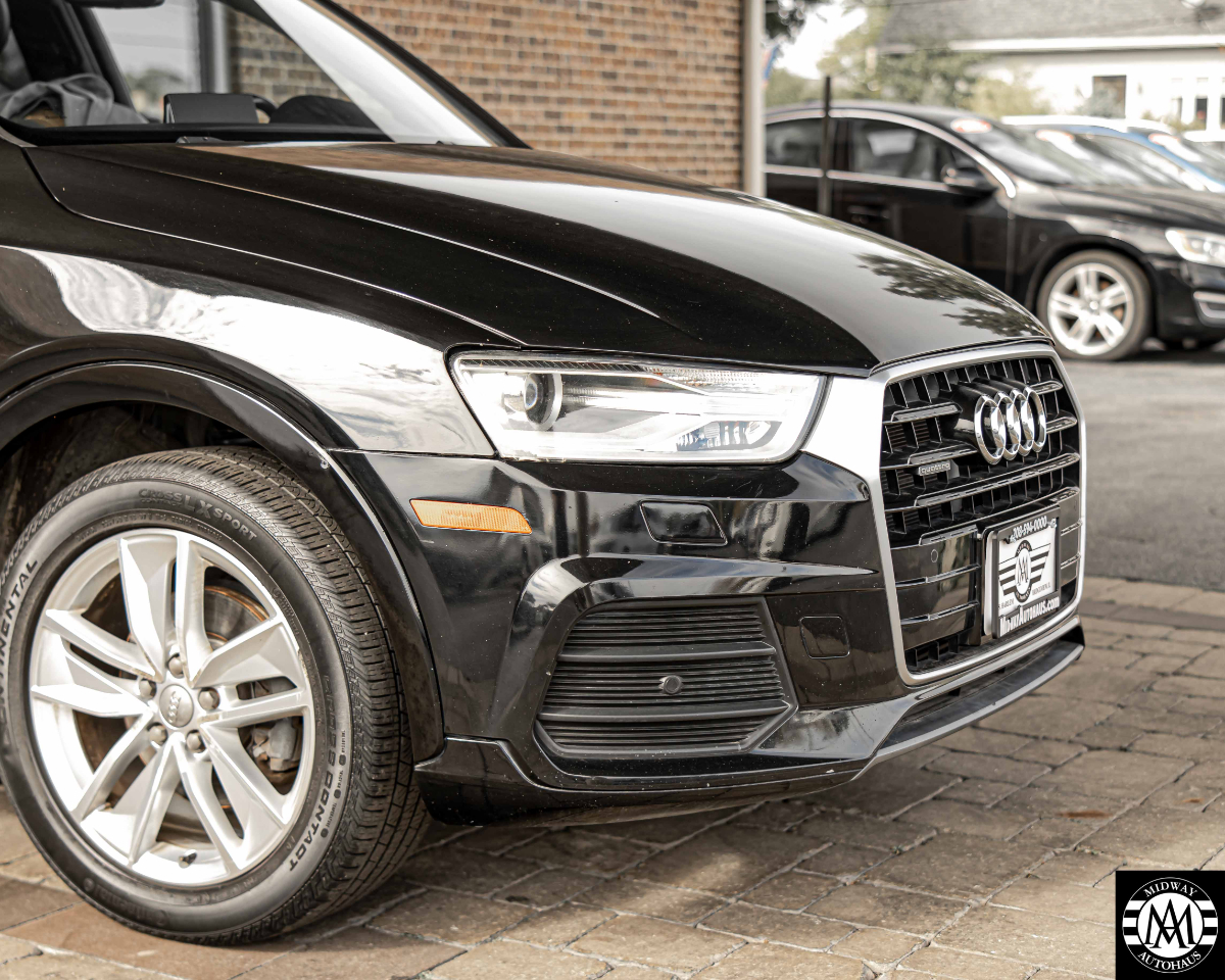 Audi Q3  2016 Audi Q3  2016