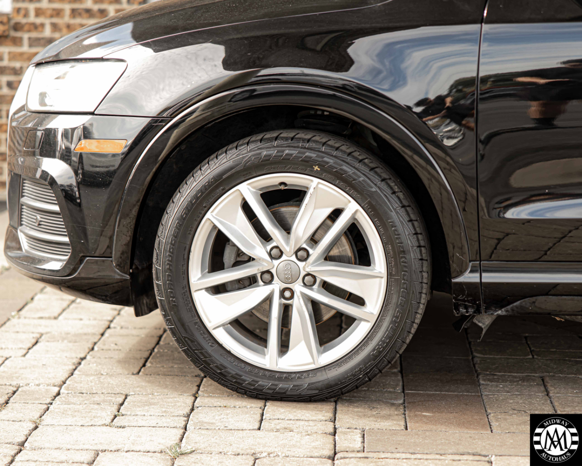 Audi Q3  2016 Audi Q3  2016