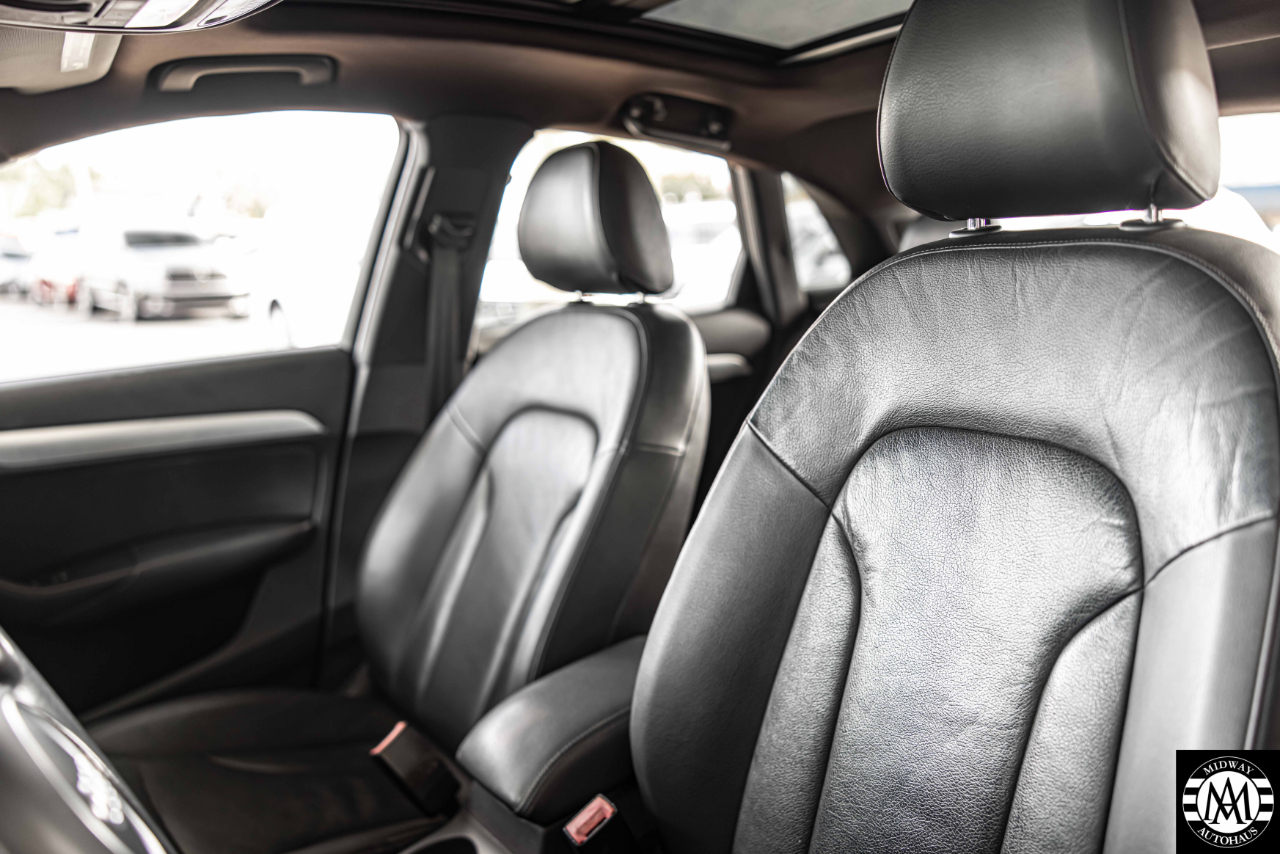 Audi Q3  2016 Audi Q3  2016