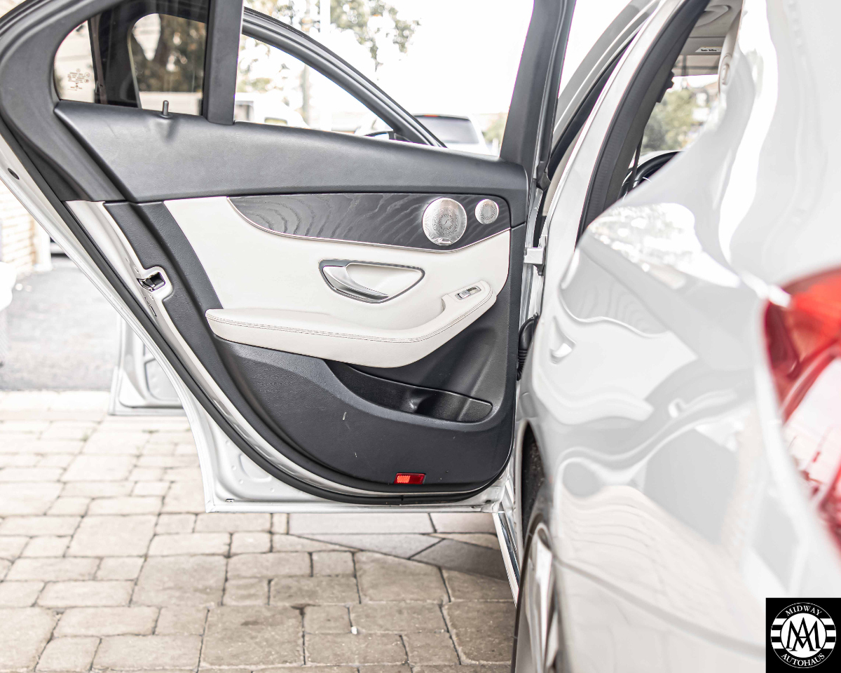 Mercedes-Benz C-Class  2017