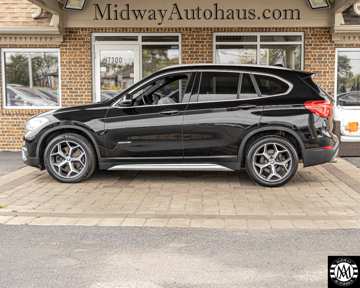 BMW X1 xDrive28i 2017 BMW X1 xDrive28i 2017