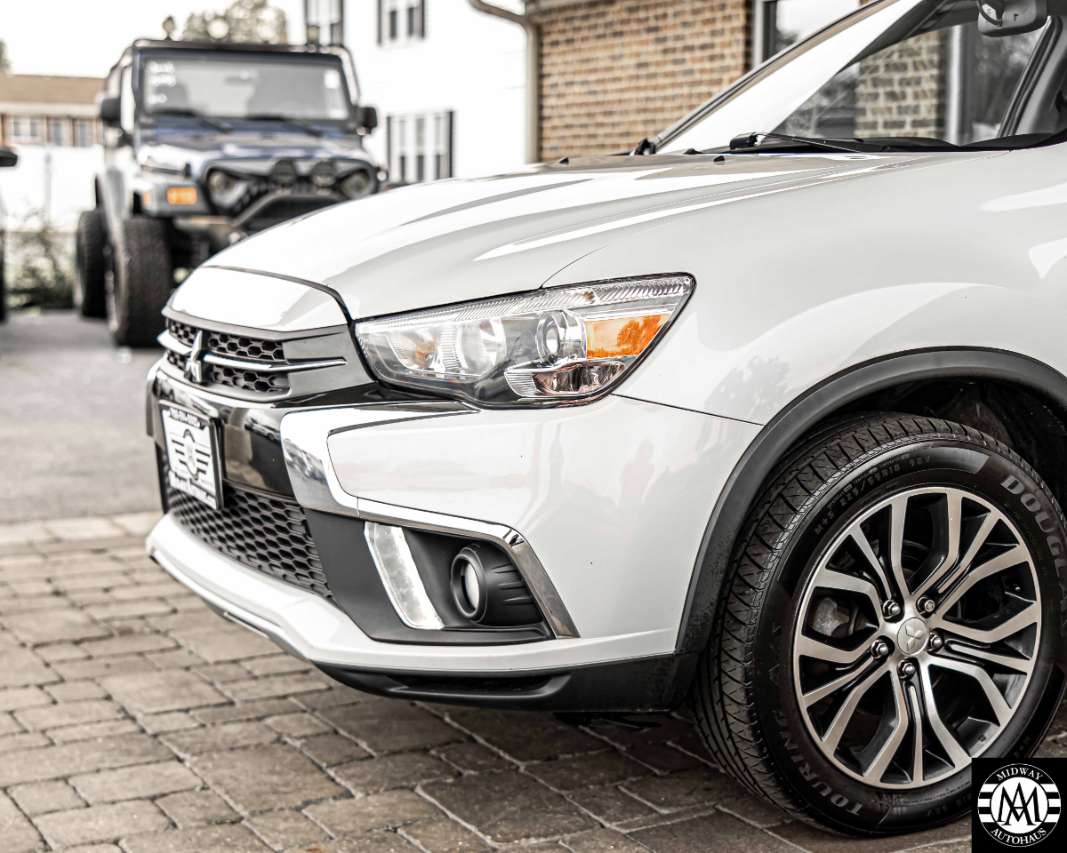 Mitsubishi Outlander Sport  2018