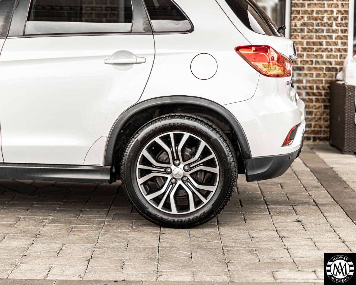 Mitsubishi Outlander Sport  2018