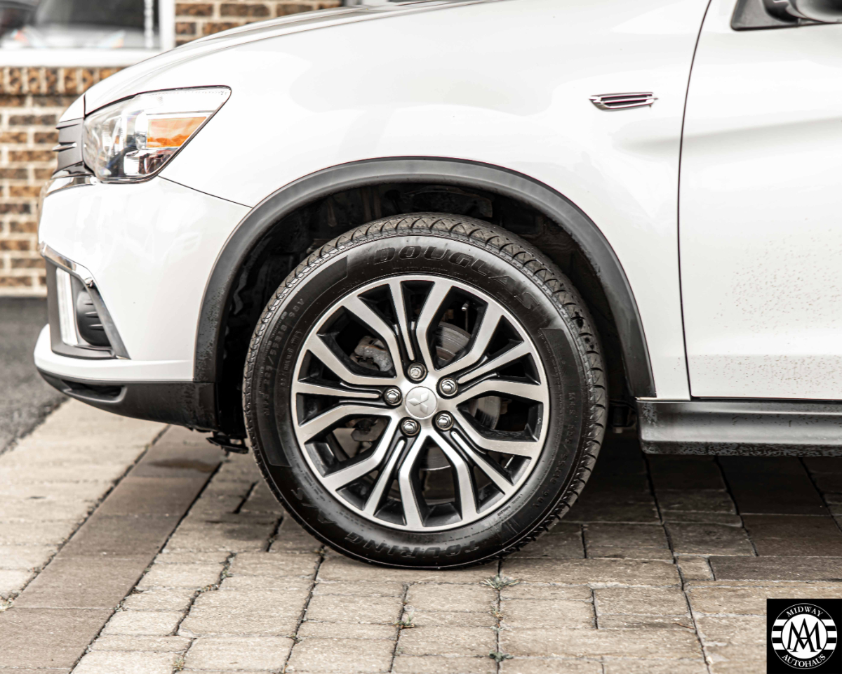 Mitsubishi Outlander Sport  2018