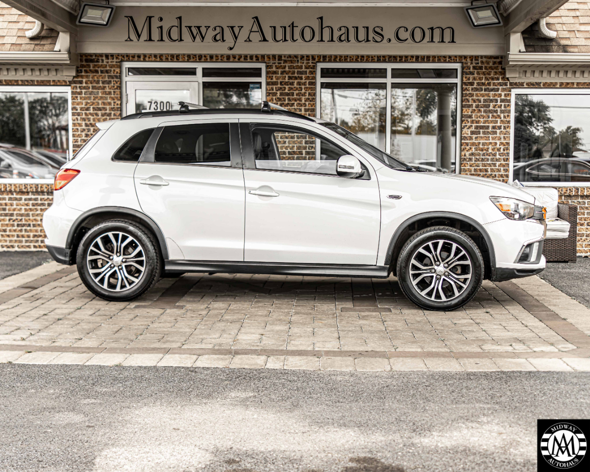 Mitsubishi Outlander Sport  2018