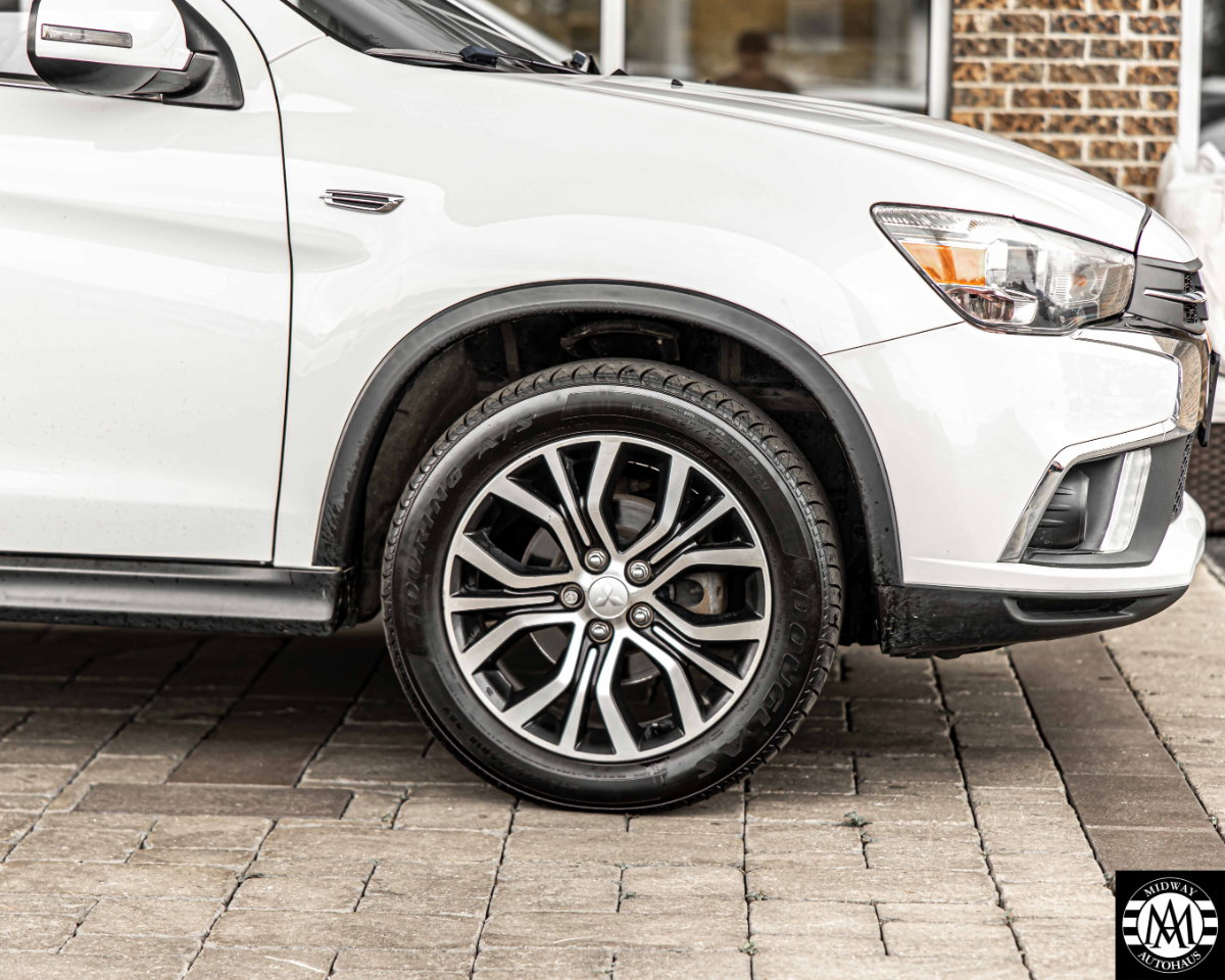 Mitsubishi Outlander Sport  2018