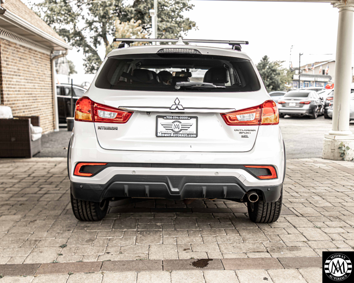 Mitsubishi Outlander Sport  2018