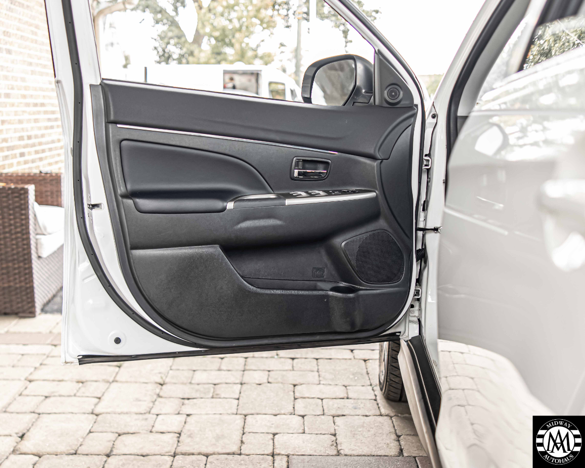 Mitsubishi Outlander Sport  2018