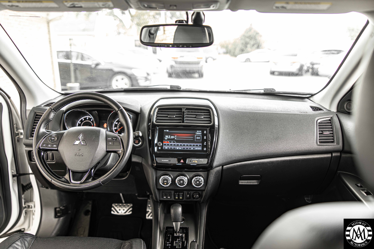 Mitsubishi Outlander Sport  2018