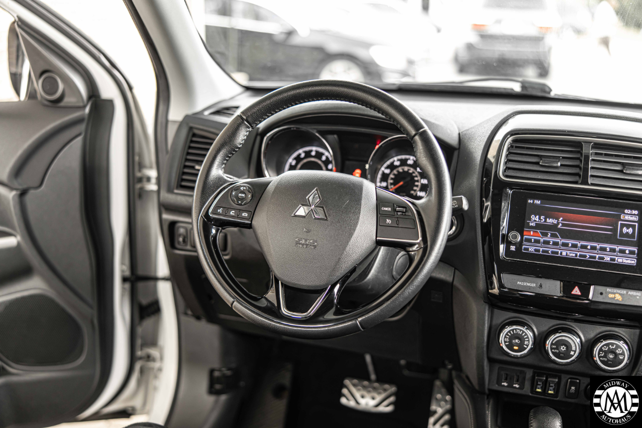 Mitsubishi Outlander Sport  2018