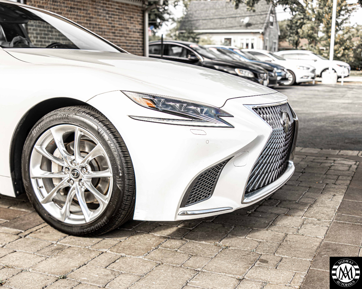 Lexus LS 500h  2020 Lexus LS 500h  2020
