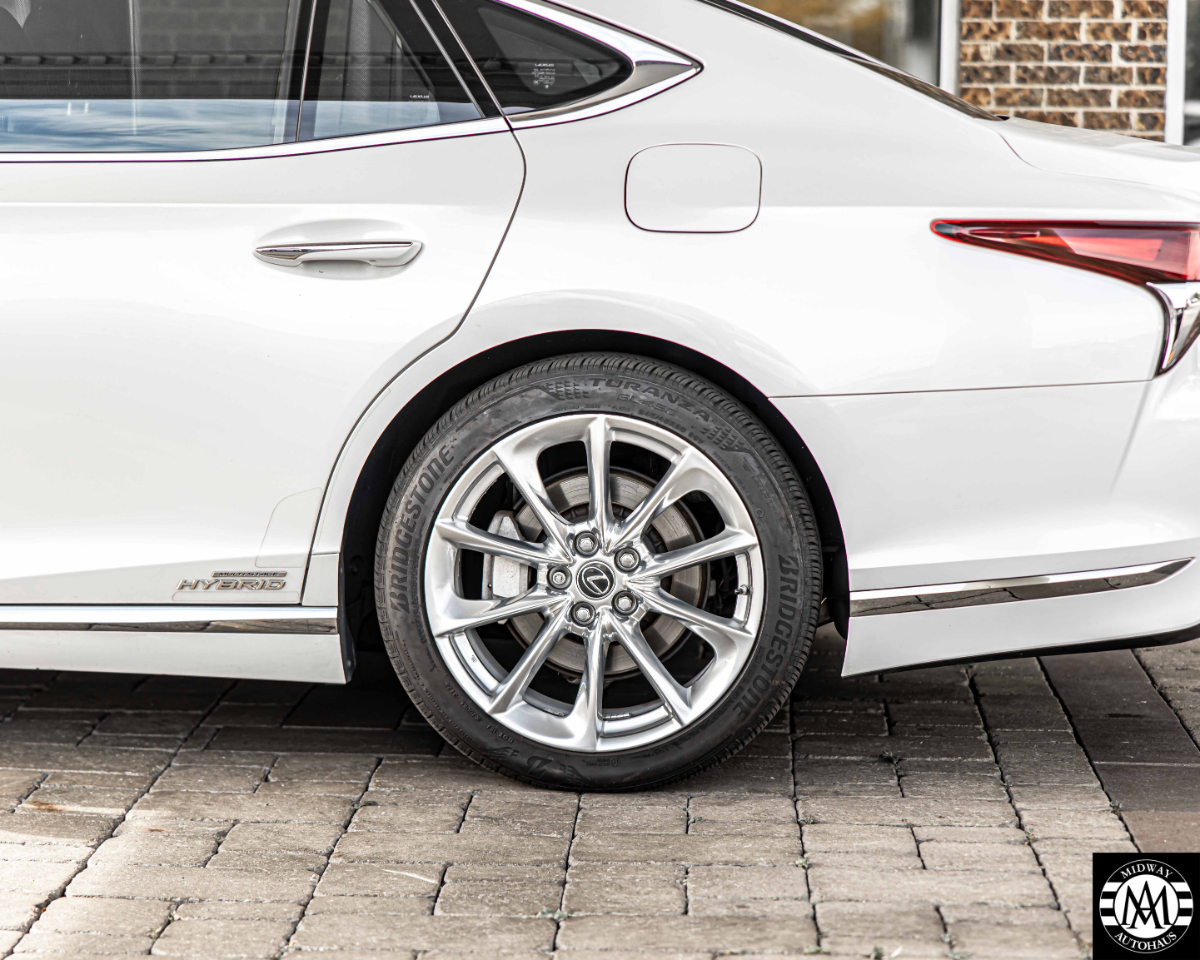 Lexus LS 500h  2020 Lexus LS 500h  2020