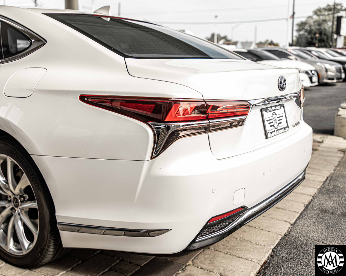 Lexus LS 500h  2020 Lexus LS 500h  2020