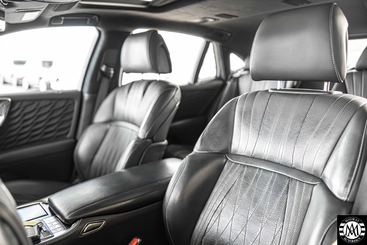 Lexus LS 500h  2020 Lexus LS 500h  2020