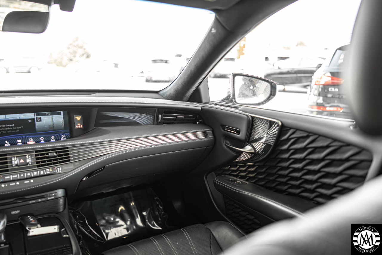 Lexus LS 500h  2020 Lexus LS 500h  2020
