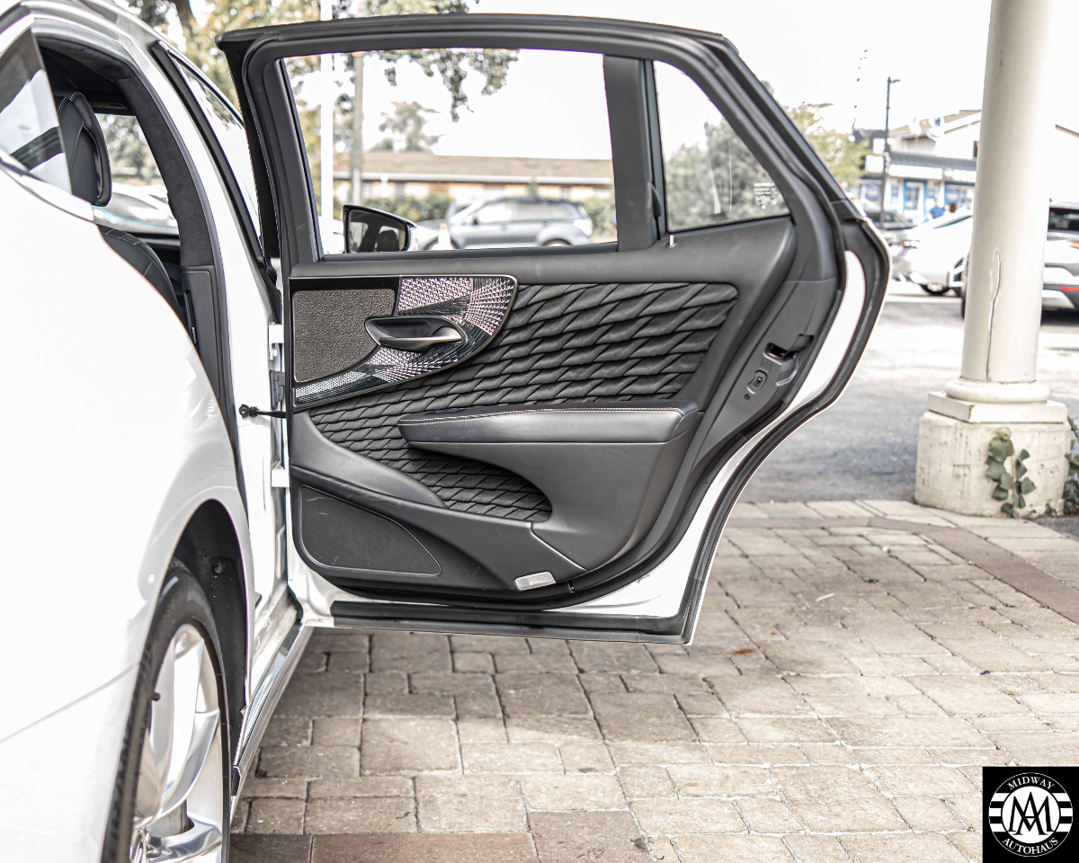 Lexus LS 500h  2020 Lexus LS 500h  2020