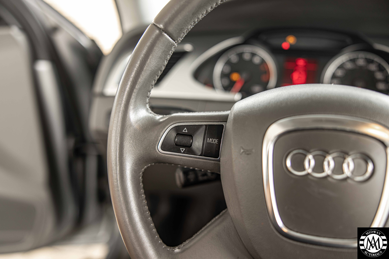 Audi A4  2011 Audi A4  2011