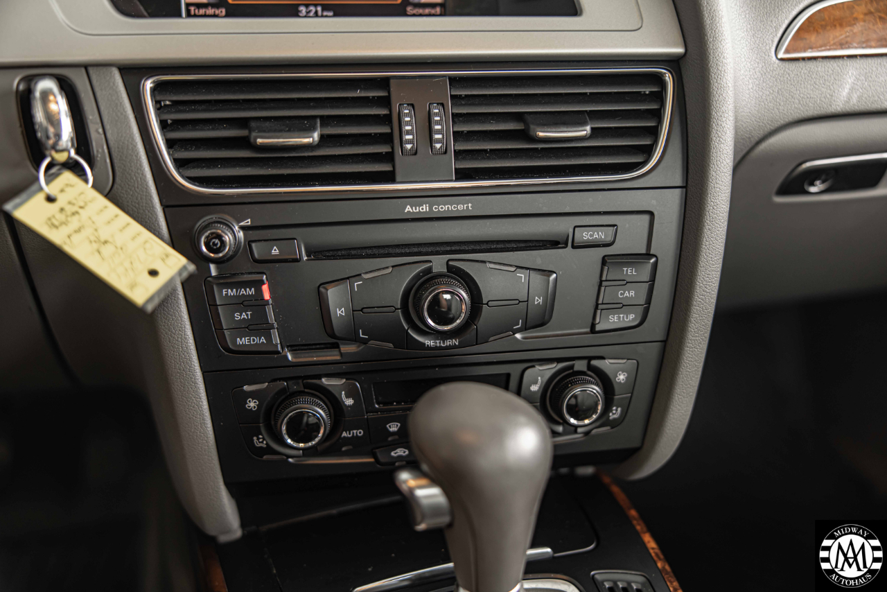 Audi A4  2011 Audi A4  2011