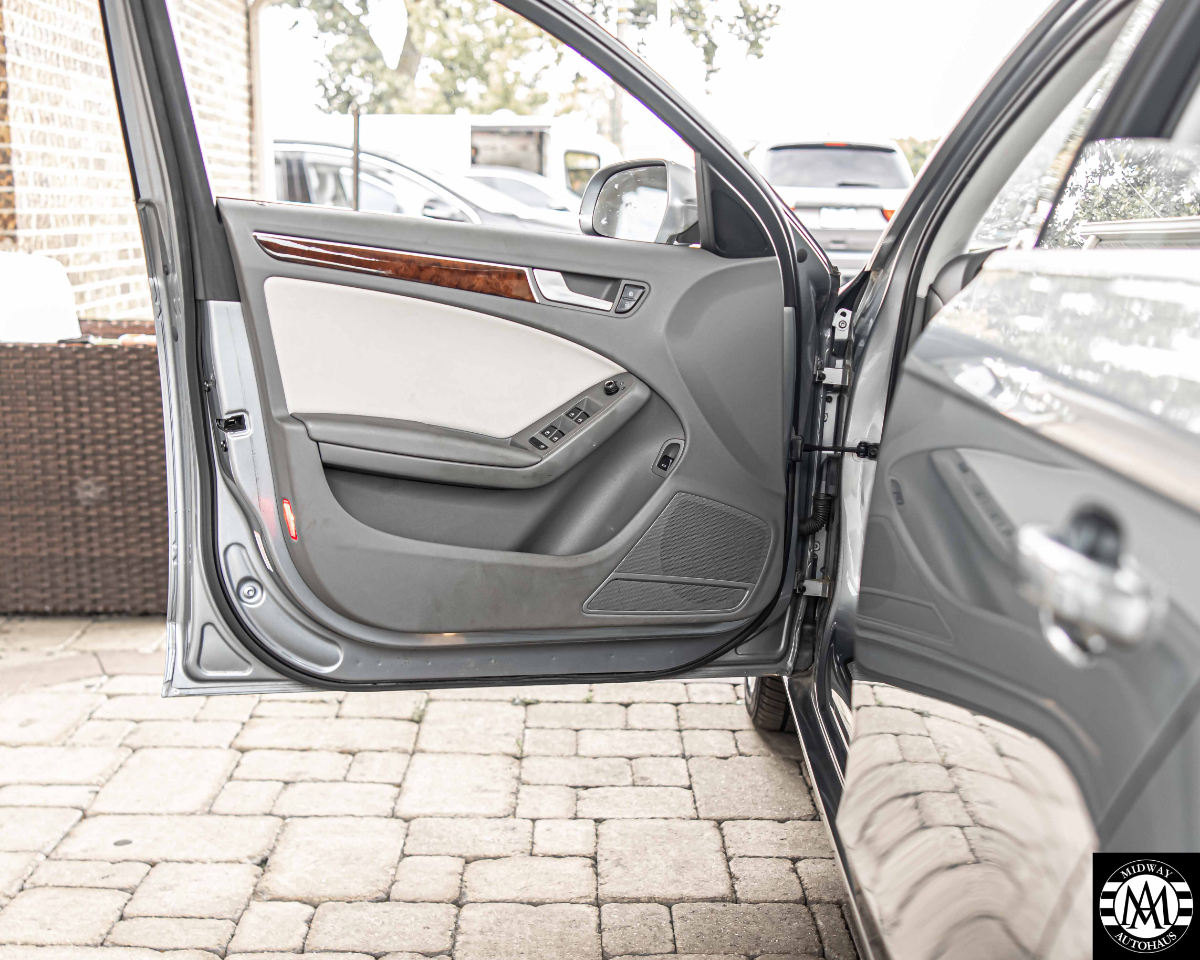 Audi A4  2011 Audi A4  2011